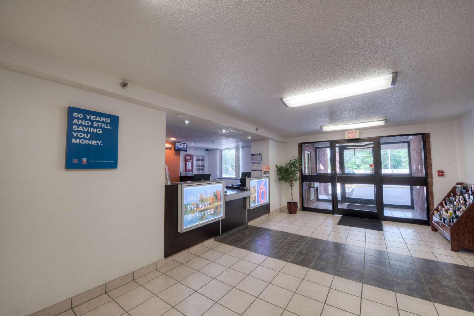 Motel 6-Branford, Ct - New Haven Eksteriør billede