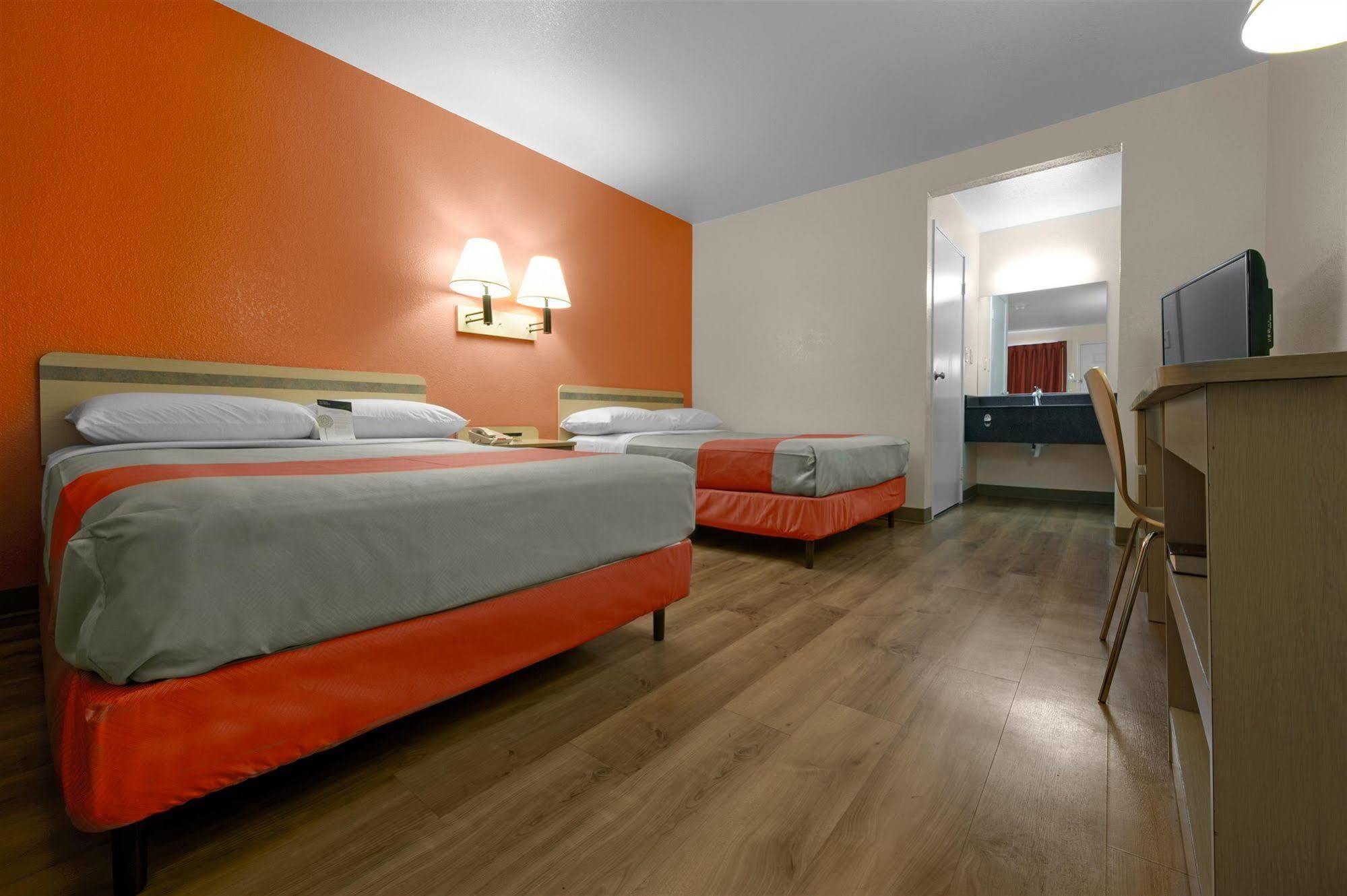 Motel 6-Branford, Ct - New Haven Eksteriør billede