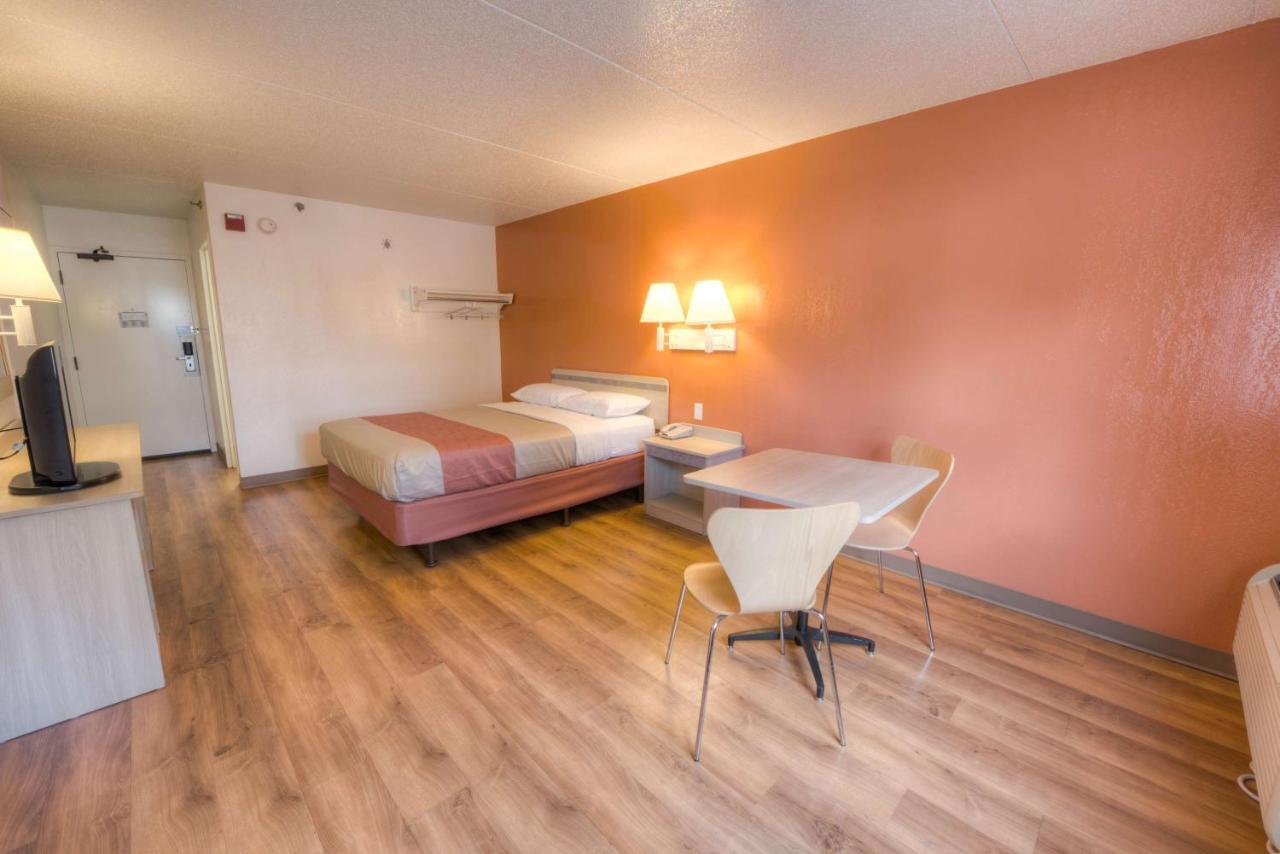 Motel 6-Branford, Ct - New Haven Eksteriør billede